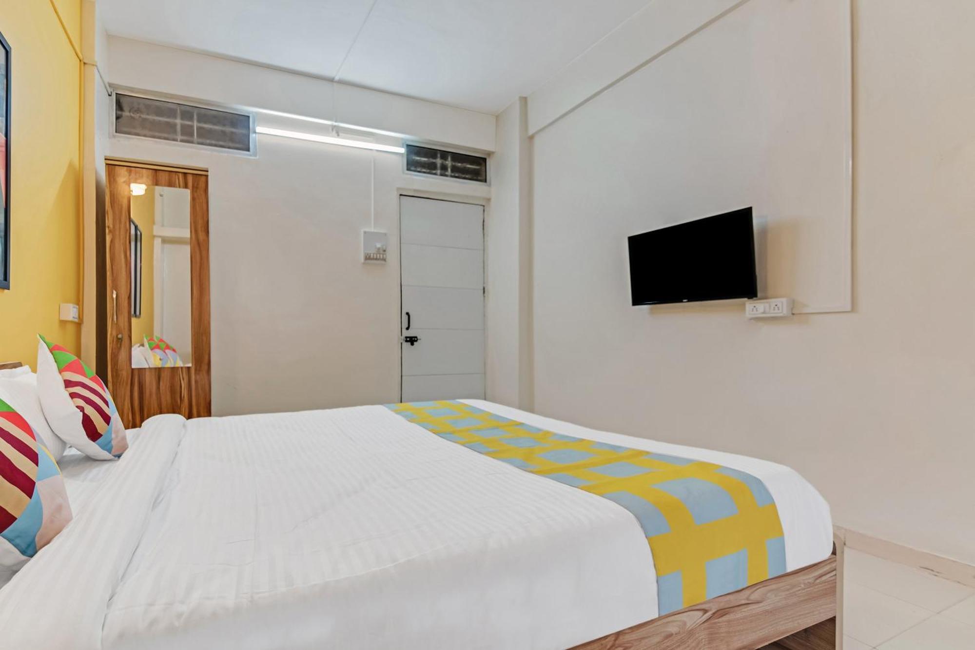 Super Hotel O Saraswati Niwas Vadgaon Budruk Pune Exterior foto