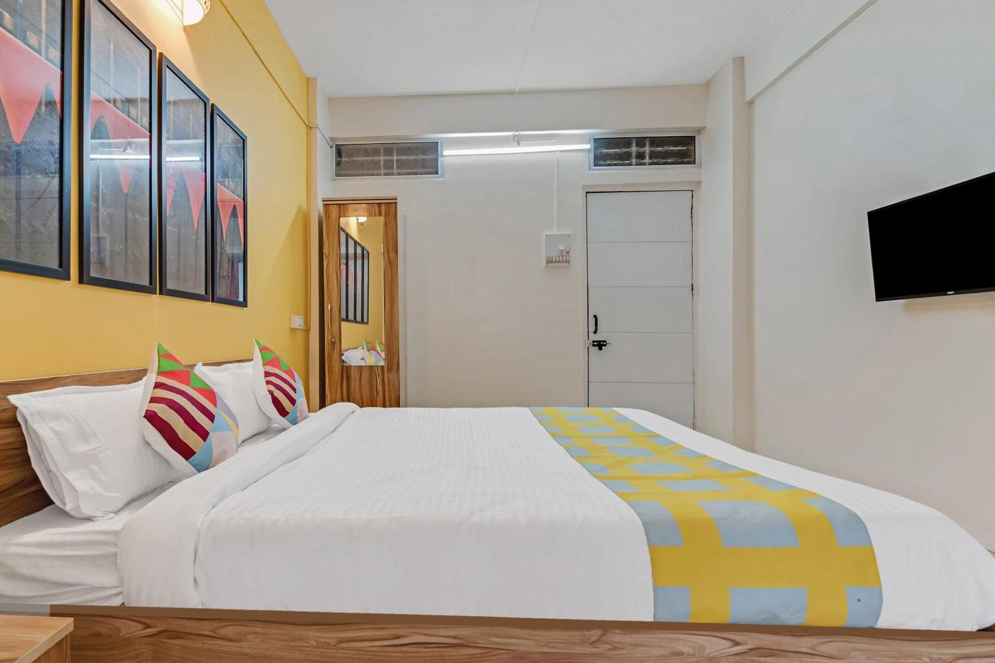 Super Hotel O Saraswati Niwas Vadgaon Budruk Pune Exterior foto